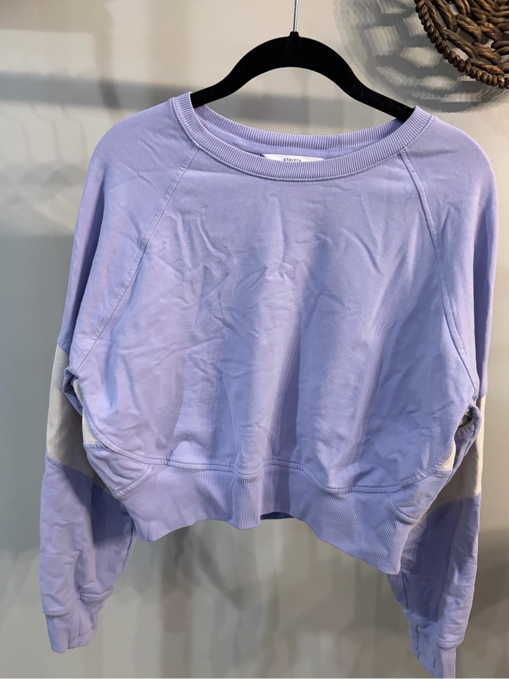 Athleta Lavender Cropped Crewneck Sweatshirt xxl/16